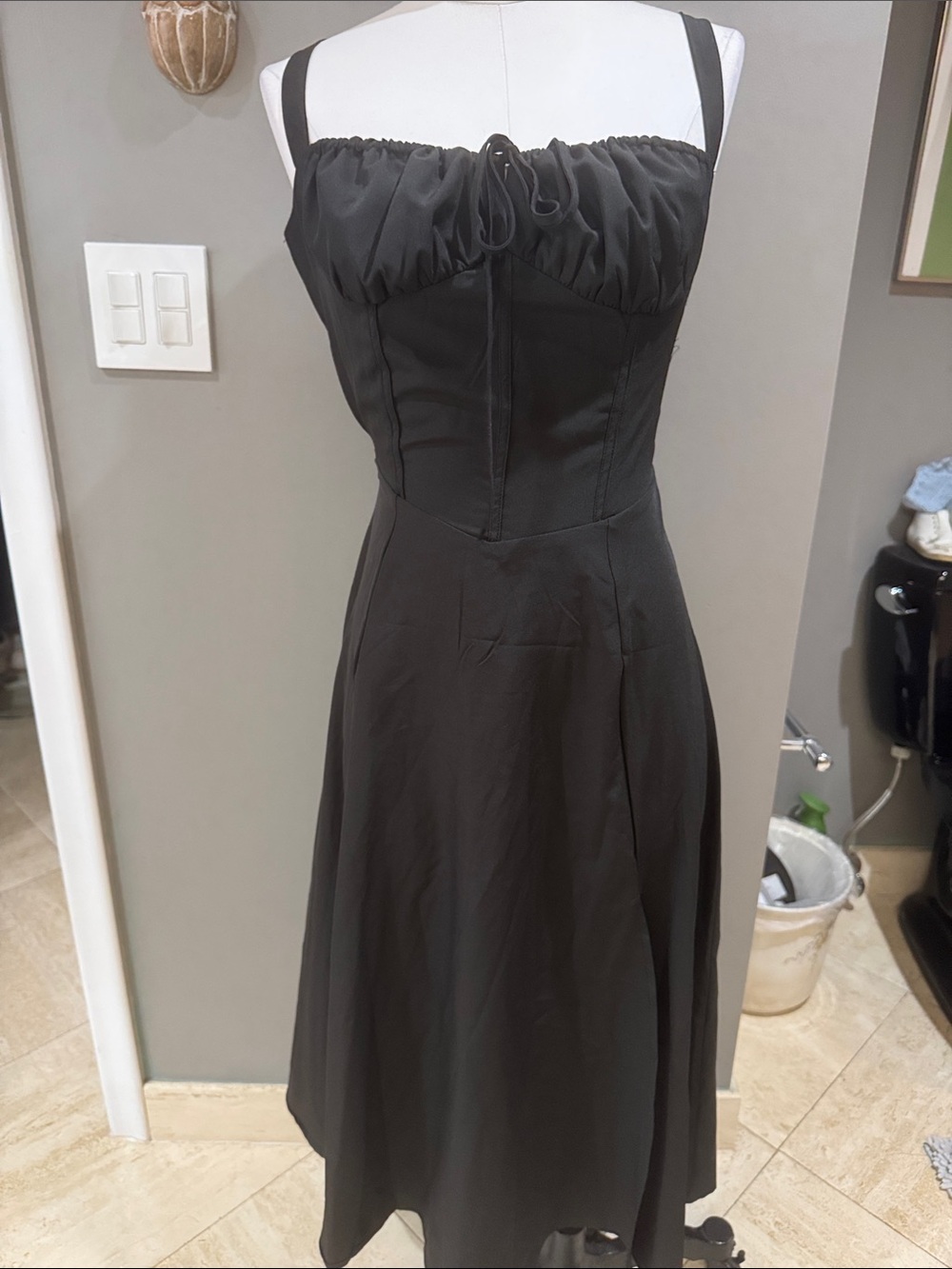 Classic Black Sundress with Sweetheart Bodice